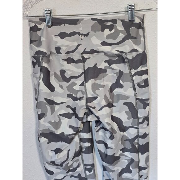 Bally Total Fitness Work Out  Womens Cropped Camo Leggings Pants Gray Size Med - Picture 3 of 5